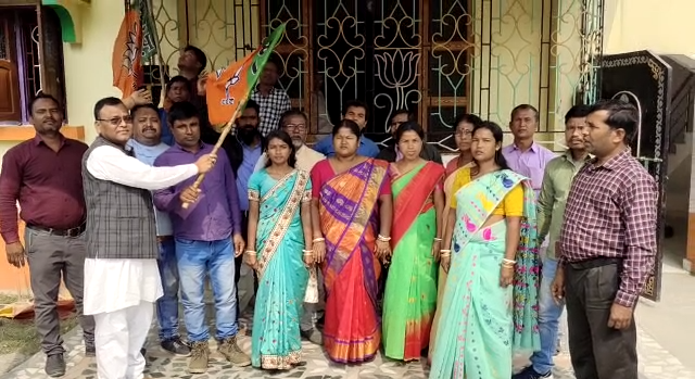 Panchayat member of Cooch Behar’s Ghoksadanga area quits TMC and joined BJP