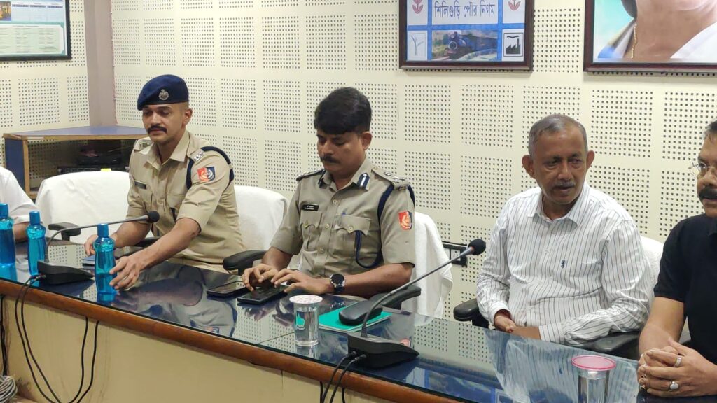 Siliguri Mayor held a meeting with Police Commissioner to curb traffic issues