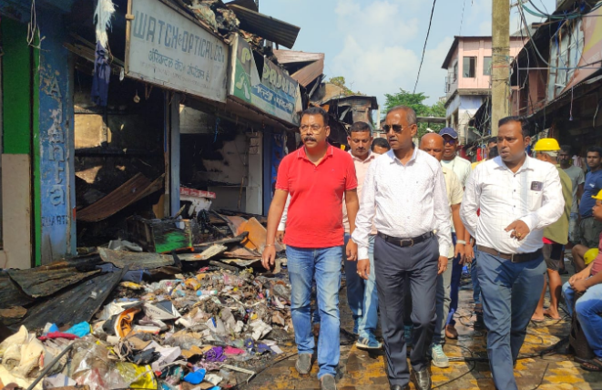 Naxalbari Bazar Fire: Mayor, public representatives took stock of the site