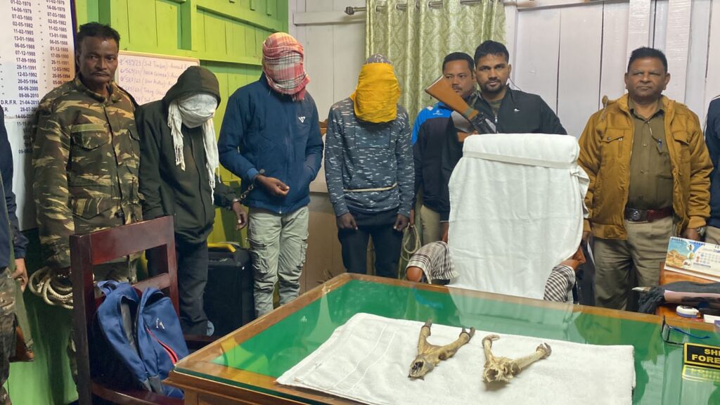 Three arrested with barking deer skulls and antlers in Rajganj