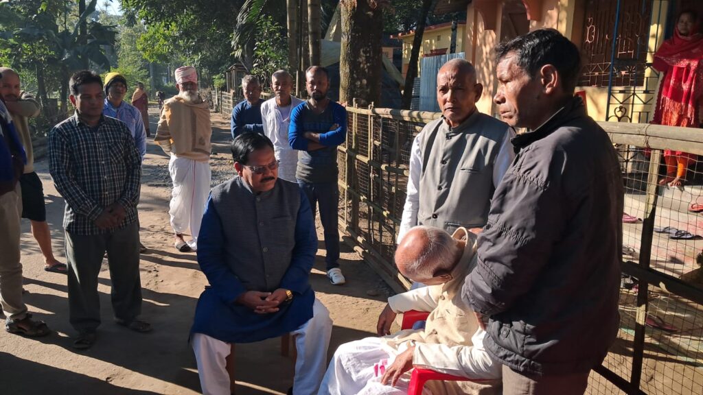 Two killed in road accident on Siliguri-Jalpaiguri NH in Rajganj; MLA visits grieving families