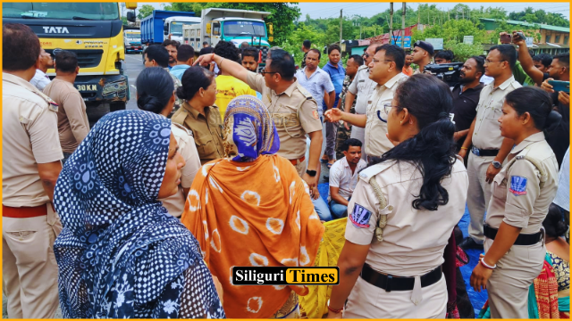 Tension erupts at Fulbari border over demand to stop Bhutanese trucks from entering Bangladesh directly