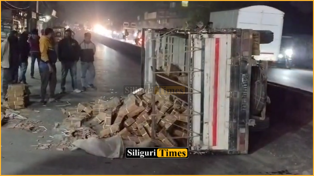 Pickup van overturns on Siliguri’s Eastern Bypass, no casualties reported