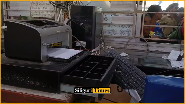 Passengers vandalise ticket counter at Siliguri Junction bus stand amid shortage of buses and long queues