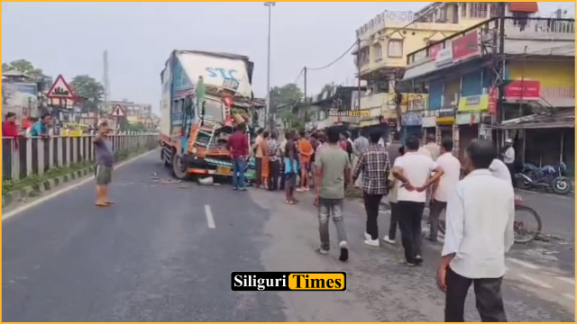 Lorry rams into passenger bus in Bagdogra, several injured