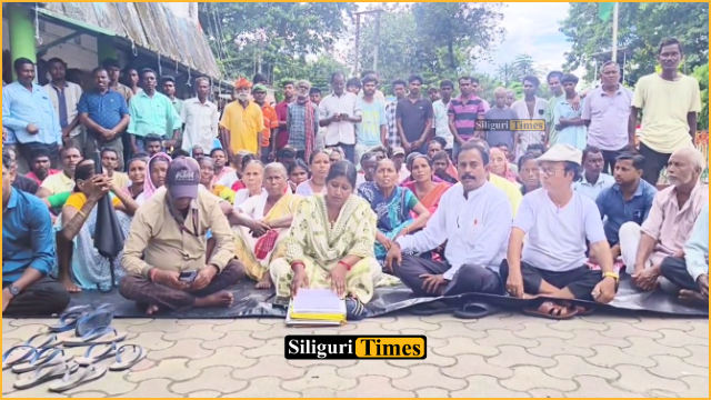 Sit-in protest at Phansidewa BDO office over alleged non-cooperation and irregularities