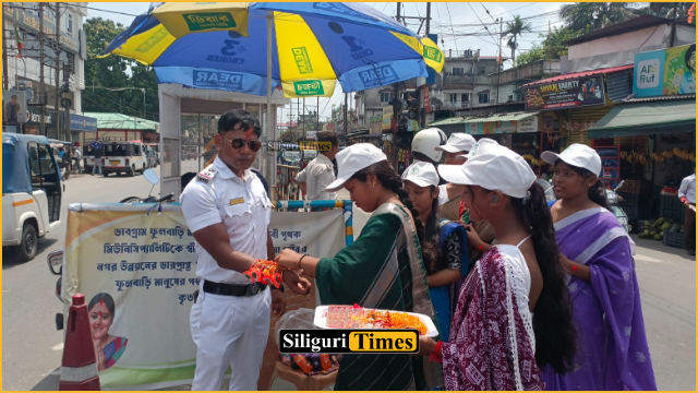Farabari Mahadev Sporting Club celebrates Raksha Bandhan by tying rakhis to police personnel in Siliguri