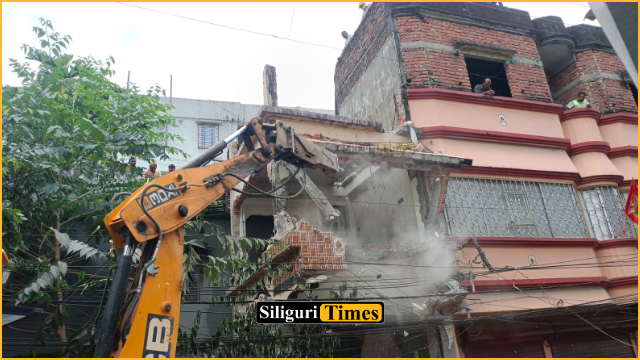 Unauthorised construction demolished in Siliguri’s Santoshi Nagar area following court order