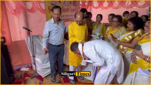 Siliguri: Minister Shankar Ghosh visits childhood teacher on Teachers’ Day, seeks blessings at his home