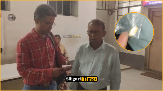 Stolen gold recovered and handed back to elderly man in Siliguri