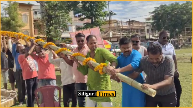 Siliguri’s Amra Sabai Surya Sen Sporting Club begins Kali Puja preparations with ‘Khutti Puja’; unveils ‘Dhyanroope Maa’ theme for 56th year
