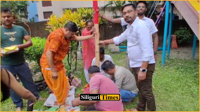 Siliguri’s Sandhani Club begins Kali Puja preparations with ‘Potchitro Kotha’ theme for its 51st year