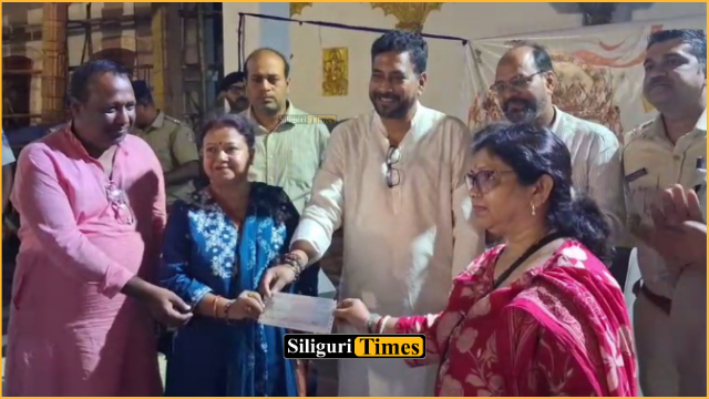 West Bengal government provides ₹1 lakh Durga Puja grants; Minister Shankar Ghosh hands over cheques in Siliguri