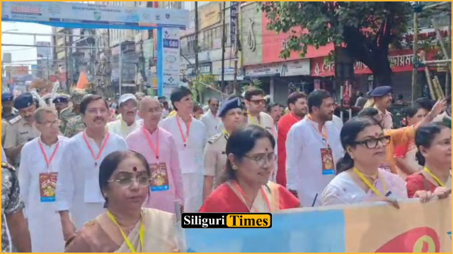 Mitra Sammilani’s centenary celebrations mark Mahalaya with grand procession in Siliguri; Shankar Ghosh and Gautam Deb participate